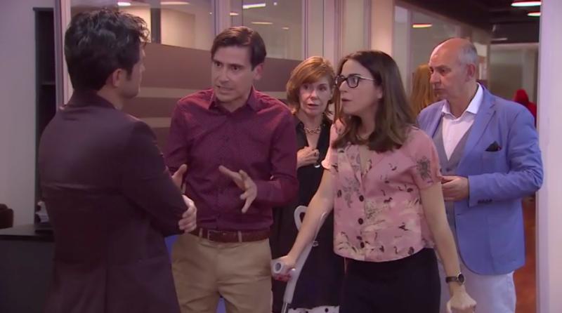 Capítulo 20 / Peligran los secretos de Laura en la empresa