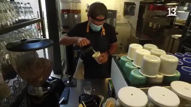 Dueño de "La Popular" emprendió gracias a su hobbie