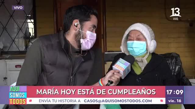 La señora María se sorprendió con fiesta de cumpleaños