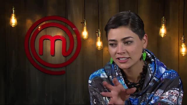 Camila Recabarren llora por tener que cocinar chancho