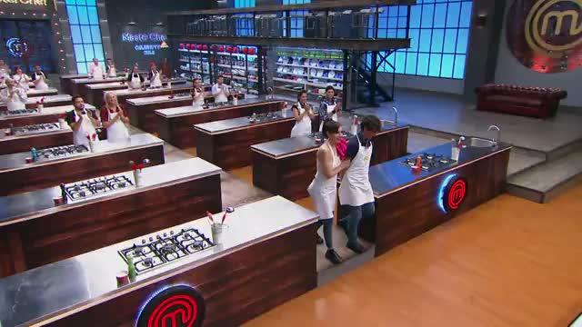 Jurado delibera y selecciona a los mejores platos del capítulo