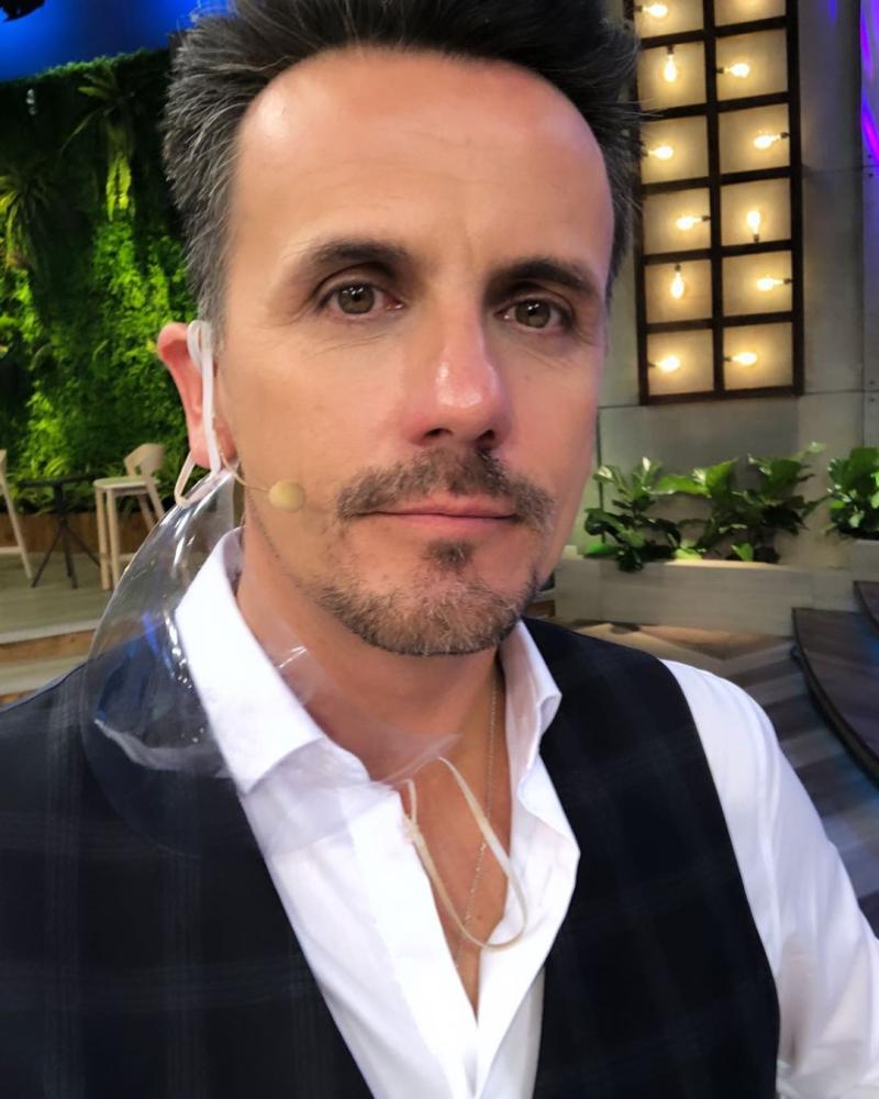 Tonka Tomicic muestra la despedida tras cámaras de Sergio Lagos