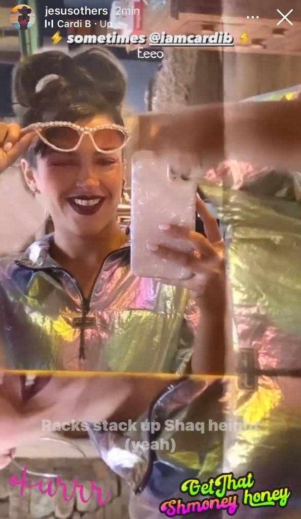 Hija de Carolina Arregui saca aplausos con traje de baño clásico