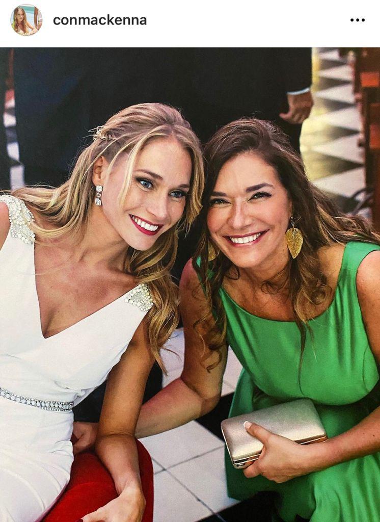 Constanza Mackenna sorprende con foto junto a su madre