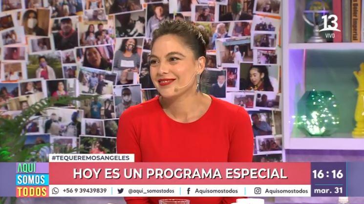 Ángeles Araya fue sorprendida por Sergio y Angélica en Aquí Somos Todos