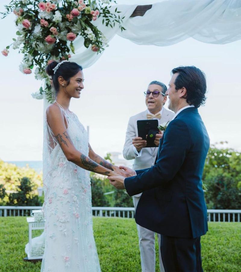 “Dije sí”: Recordada ex chica reality se casó en Miami