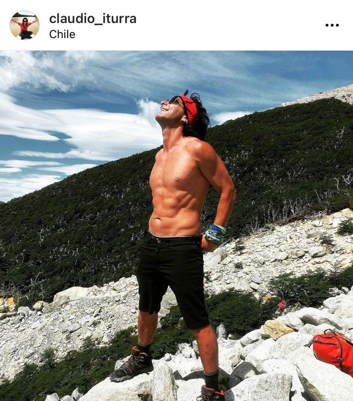 “Máquina”: Claudio Iturra exhibe su trabajado físico al aire libre