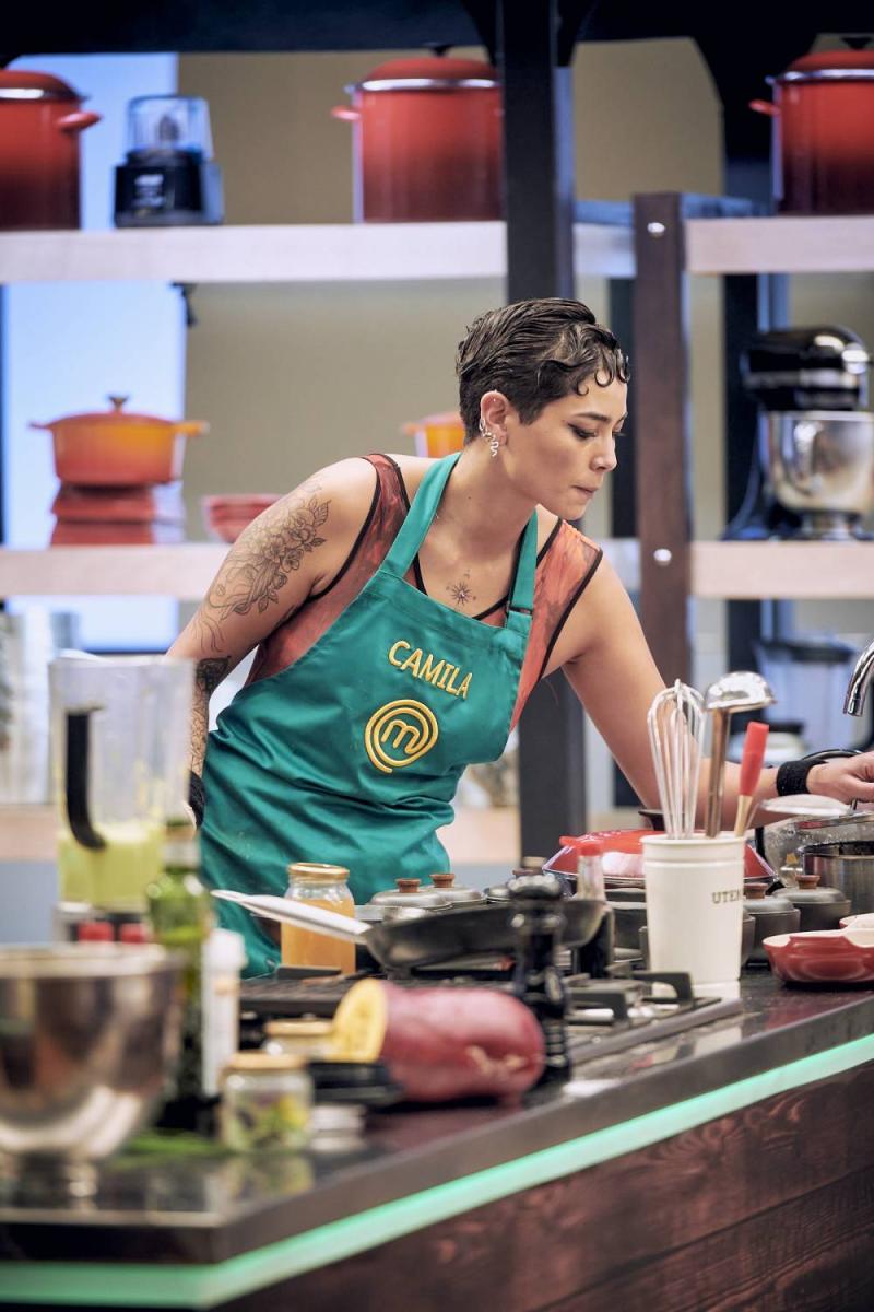 Camila Recabarren se puso nerviosa por presencia del chef Jorge mientras emplataba