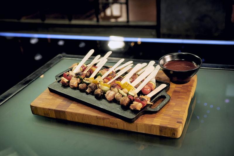 Escogieron los grupos al azar con un anticucho