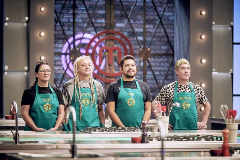 Escogieron los grupos al azar con un anticucho