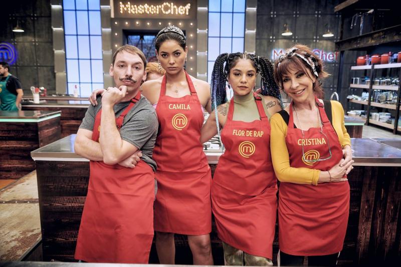 Escogieron los grupos al azar con un anticucho