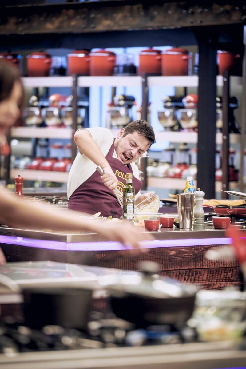 Pollo Castillo tuvo problemas al preparar mayo casera