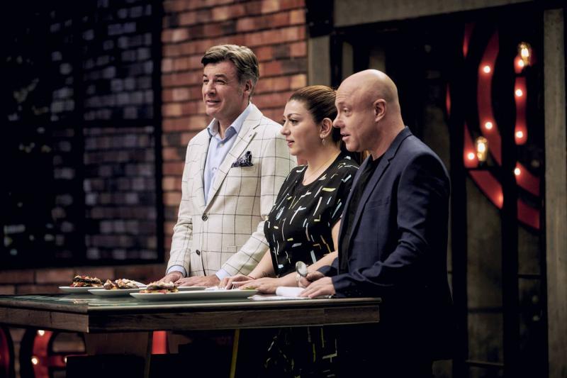 Yamila, Begoña y Rodrigo prepararon postre con malicia