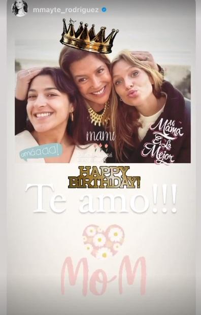 Carolina Arregui recibe particular saludo de colega