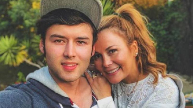 Cathy Barriga se luce con baile y look a lo Beyoncé