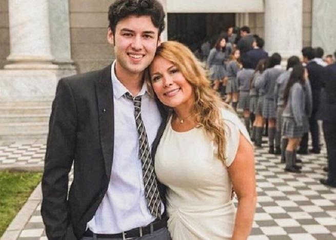 Hijo de Cathy Barriga celebra sus 23 años en familia