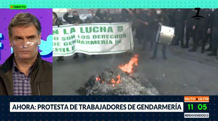 Gendarmes protestan en Santiago 1 por malas condiciones laborales