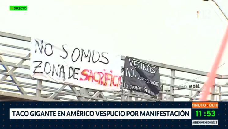 Tránsito interrumpido en Américo Vespucio por manifestación