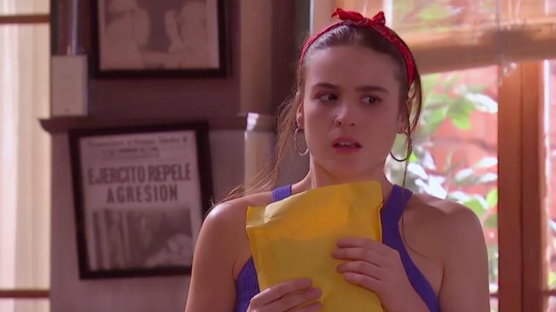 Cluny le advierte a Isabel sobre Laura