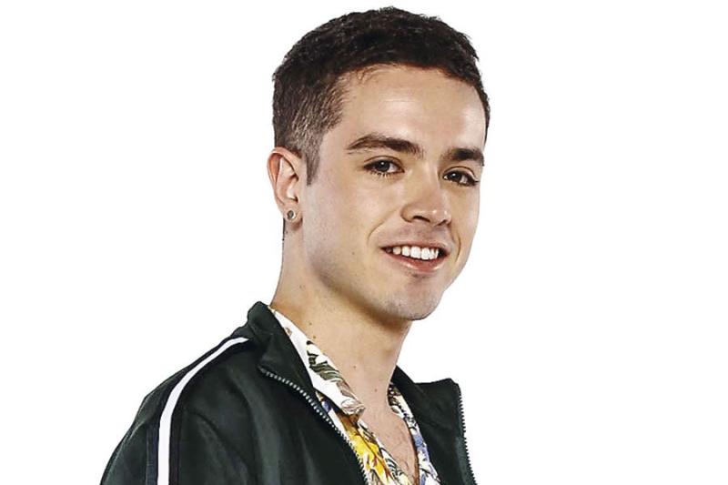 Rodrigo Walker se atreve con jugado cambio de look