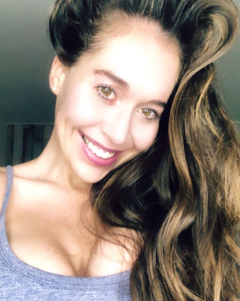 Vale Roth impacta al mostrar feroz reacción alérgica