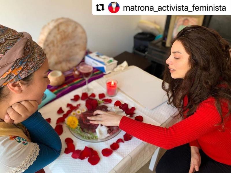 “Rallando la papa”: Kathy Contreras es criticada por fotos