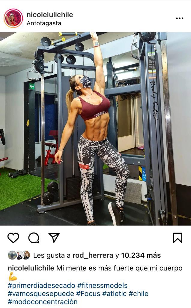 Nicole Moreno enseña su abdomen de acero desde Antofagasta