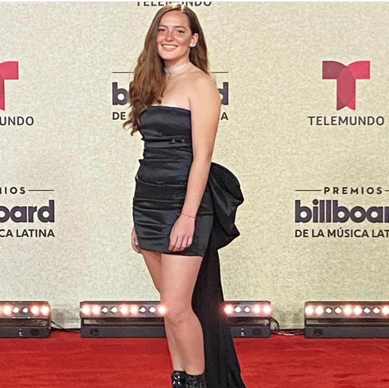 Laura de la Fuente deslumbra en los Billboard Latinos