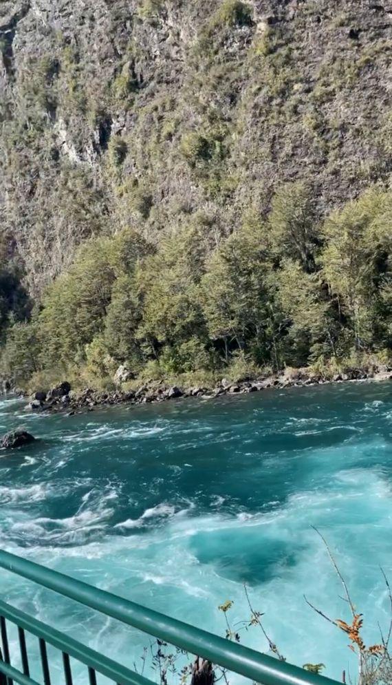 Las vacaciones de Mauricio Pinilla y Gissella Gallardo en el sur