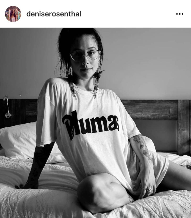 Denise Rosenthal promociona proyecto de novio con fotos en cama