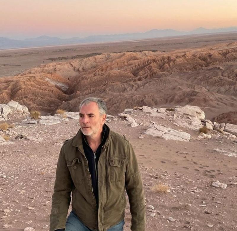 Álvaro Rudolphy encanta con foto playera junto a su esposa