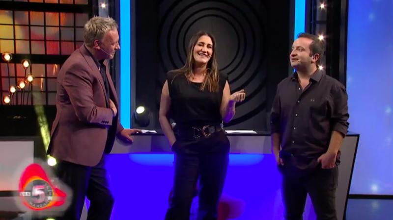 Belén Mora le dedicó especial canción a Toto Acuña