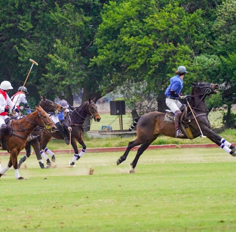 Matías Assler en la polémica por fotos jugando polo