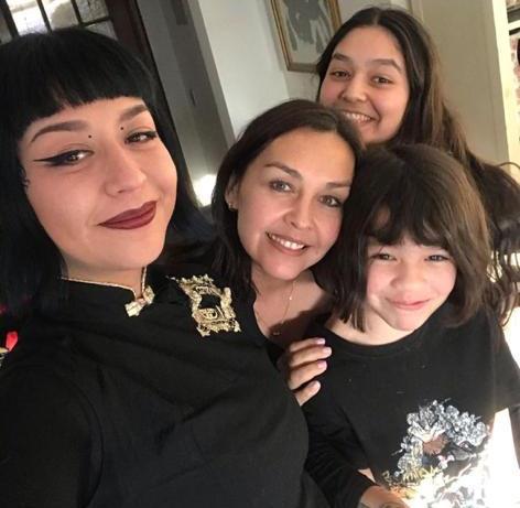 “Cambio de color”: Denisse Malebrán encanta con nuevo look