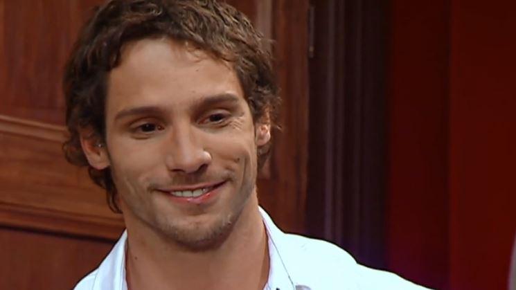 Capítulo 187 / Ángel reconoce a Alicia como su hija