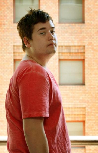 “Tiempo para volver”: Nicolás Yunge reaparece con nuevo look