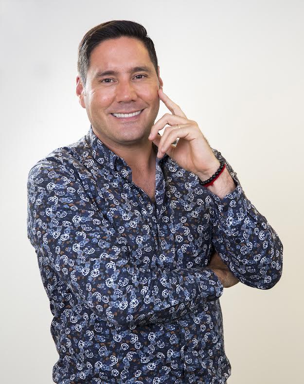 Pancho Saavedra cuenta cómo se graba “Lugares que hablan”