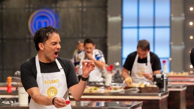 Chef Fernanda se pone celosa con Álvaro López