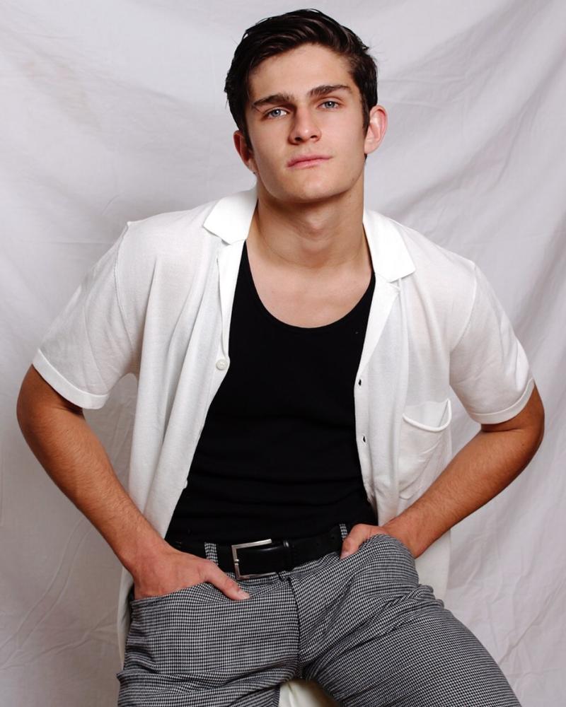 Hijo de Claudia Miranda y Omar Costella destaca como modelo