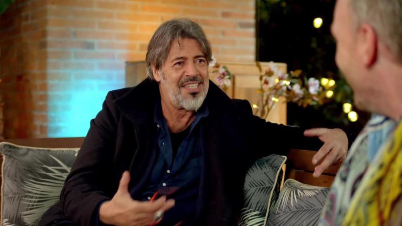 Miguelo presenta a su nieta con tierna fotografía