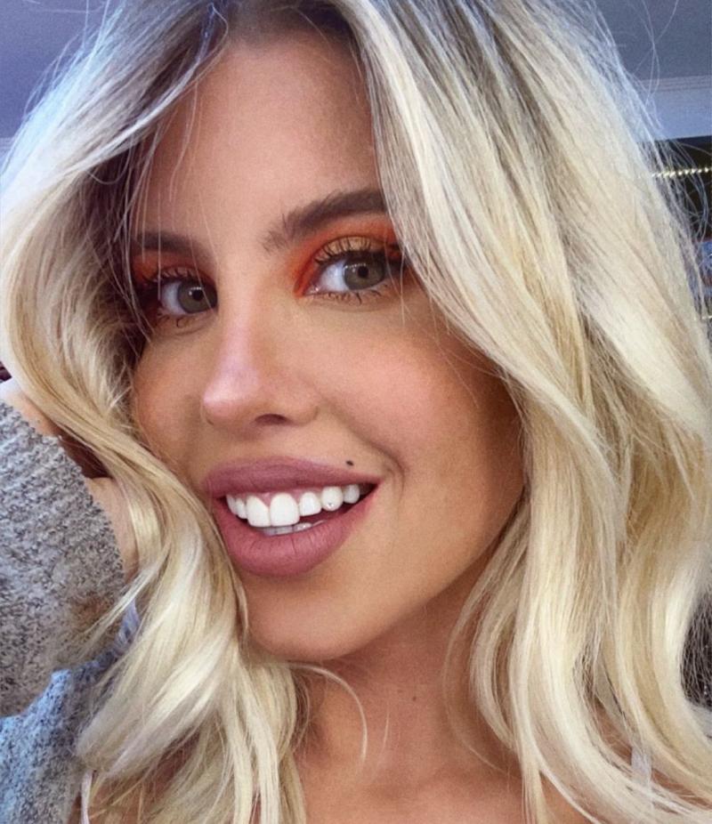 Cote López responde a crítica por hacer desnudo al aire libre