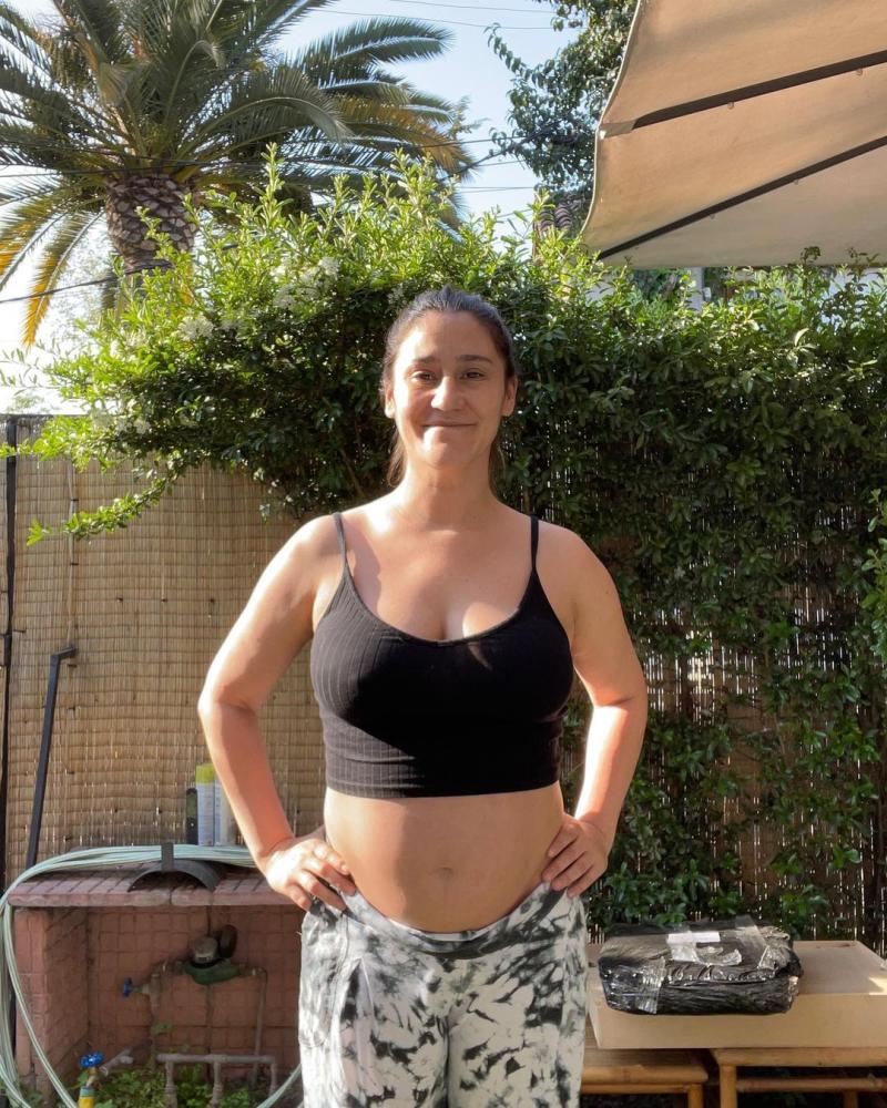 Belén Mora muestra su embarazo con look fashion