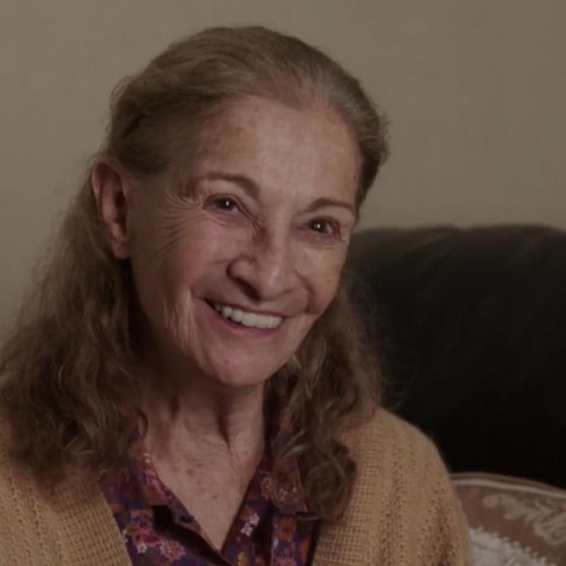 Luz Jiménez está perdiendo la vista por enfermedad degenerativa