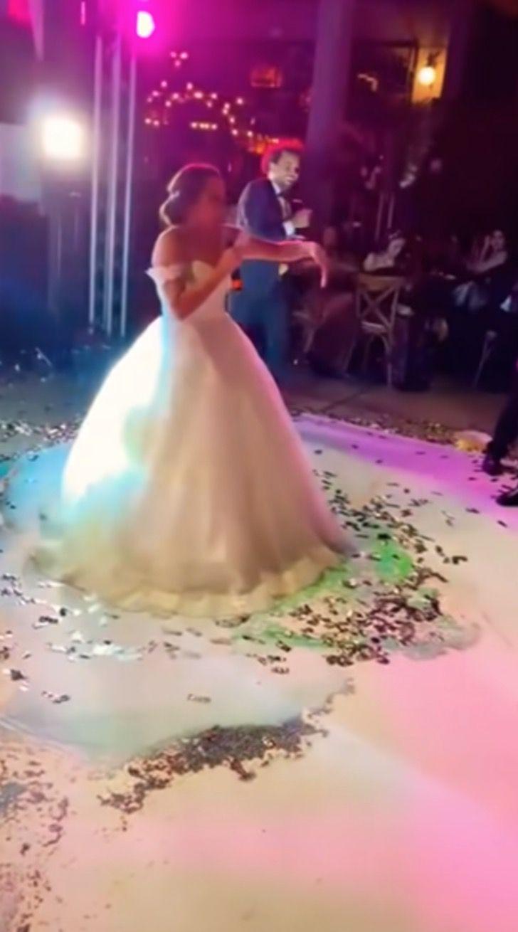 Pareja de novios tuvo batalla de rap en su boda