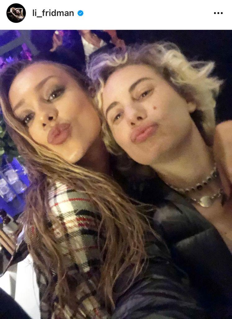 Actrices chilenas pidieron fotos a “estrellas” en Premios Platino