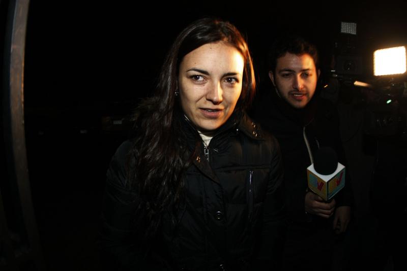 Janis Pope anuncia embarazo con tierno video