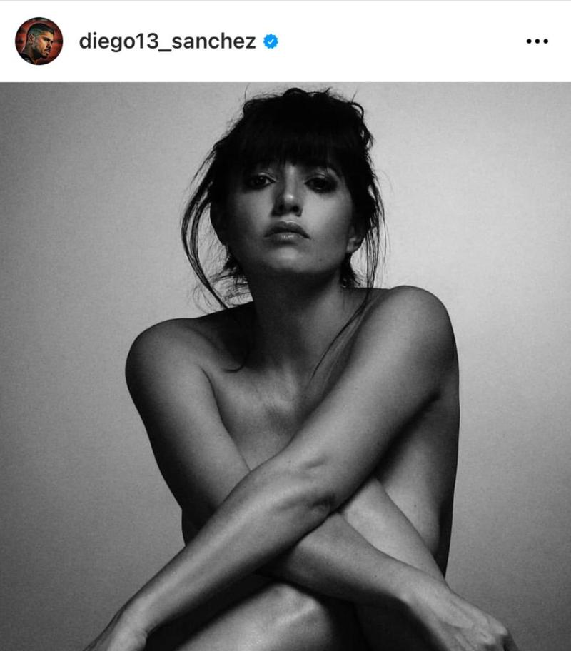 Novio de Yamila Reyna la homenajea con desnudo artístico