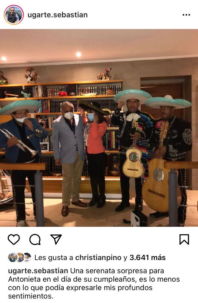 Doctor Ugarte le llevó serenata sorpresa a su pareja