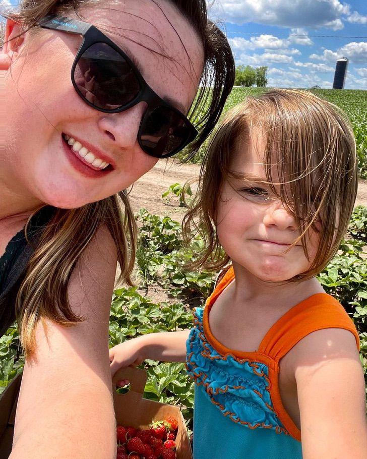 Madre saca de la vida de su hija a sus abuelos paternos