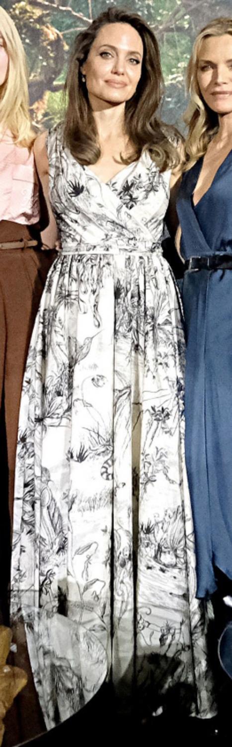 Hija de Angelina Jolie usó vestido de su madre